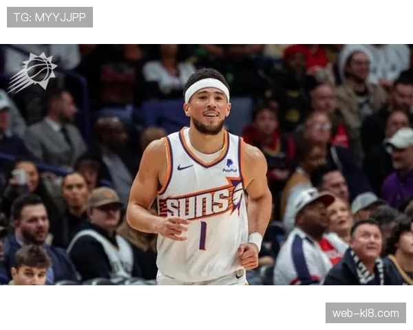 布克与比尔兼容性数据逐步改善，太阳后场双核同时在场效率本月有所提升